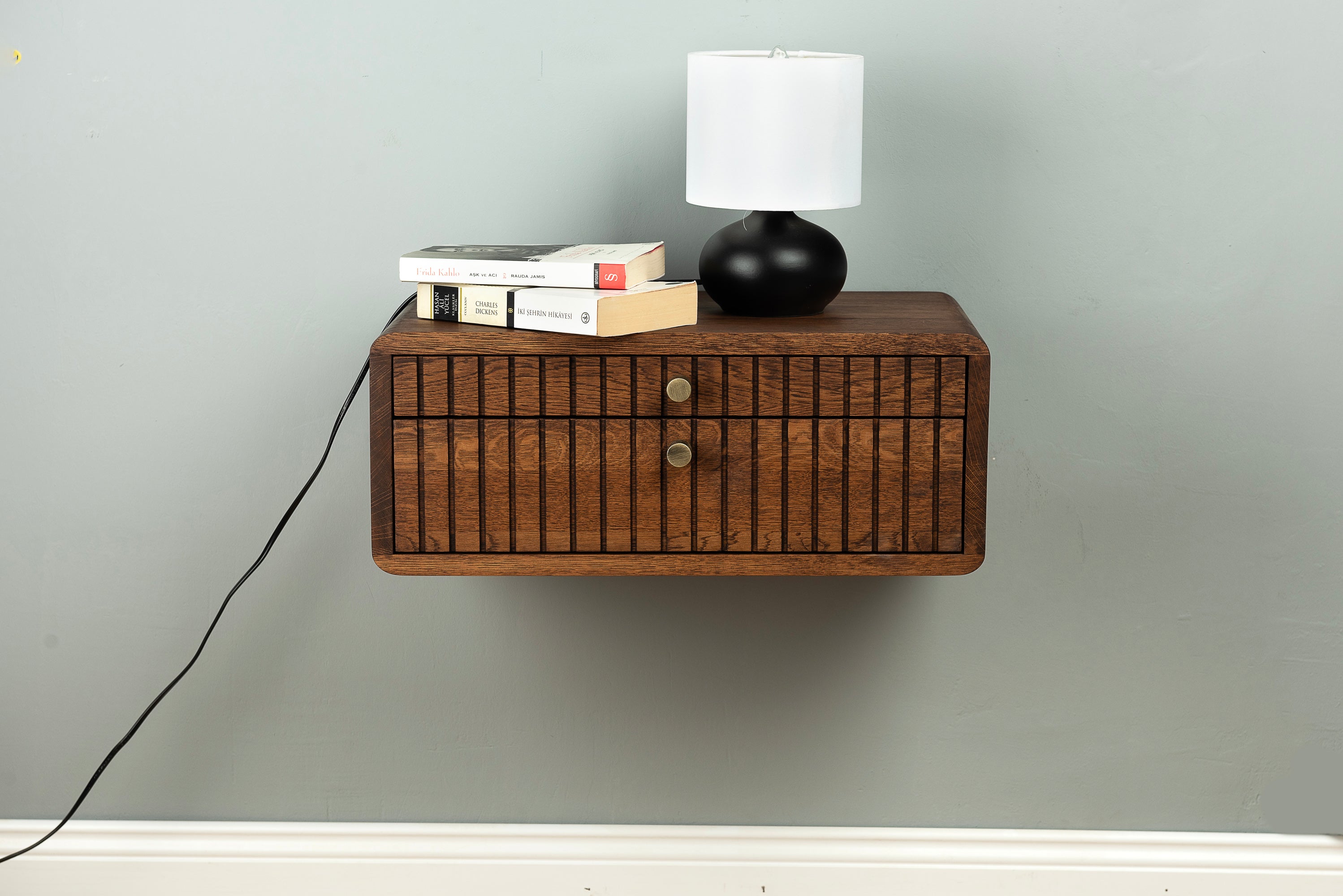 Floating Nightstand with 2 Fluted Drawers in Solid Oak – Wall Mounted Bedside Table with Metal Handles